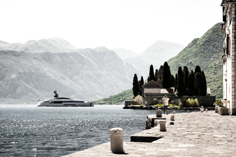 Understanding the Yacht Selling Process - breezeYachting.swiss