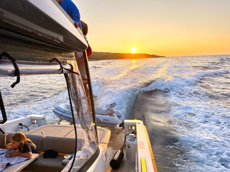 2022 Bluegame BG42 'Vaya'