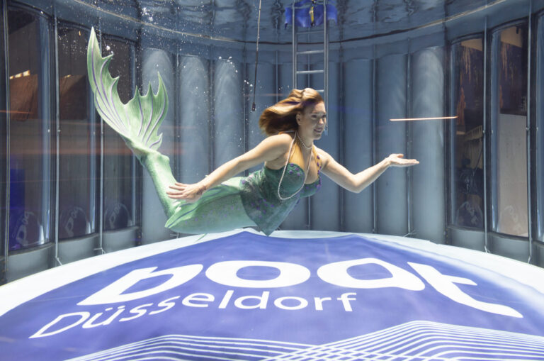 Boot Düsseldorf show breezeYachting