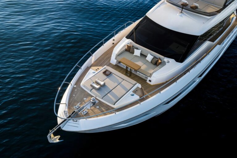 Ferretti Yachts 720 Yacht for Sale