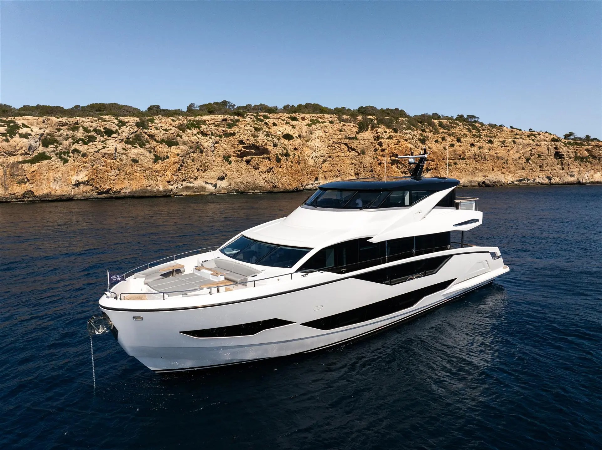Sunseeker 90 Ocean Enclosed for Sale