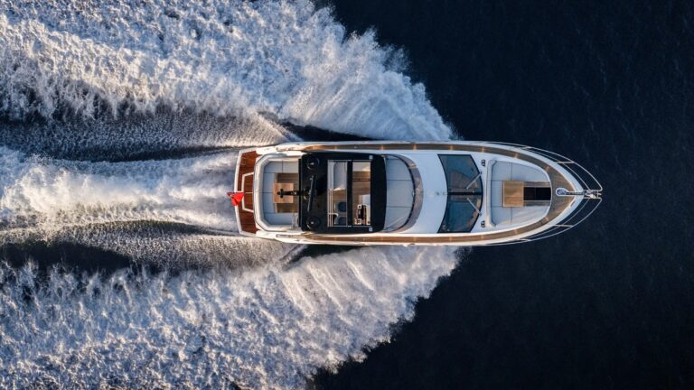 Sunseeker Manhattan 56Yacht for Sale